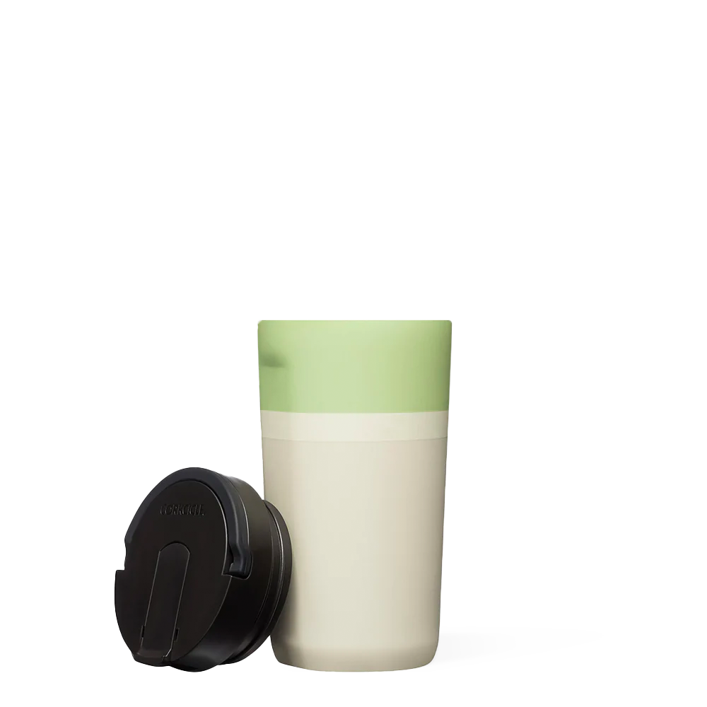 star-warstm-kids-cup-s5 0b29a0bde323--grogu-kids-cup-product-lid-off.png