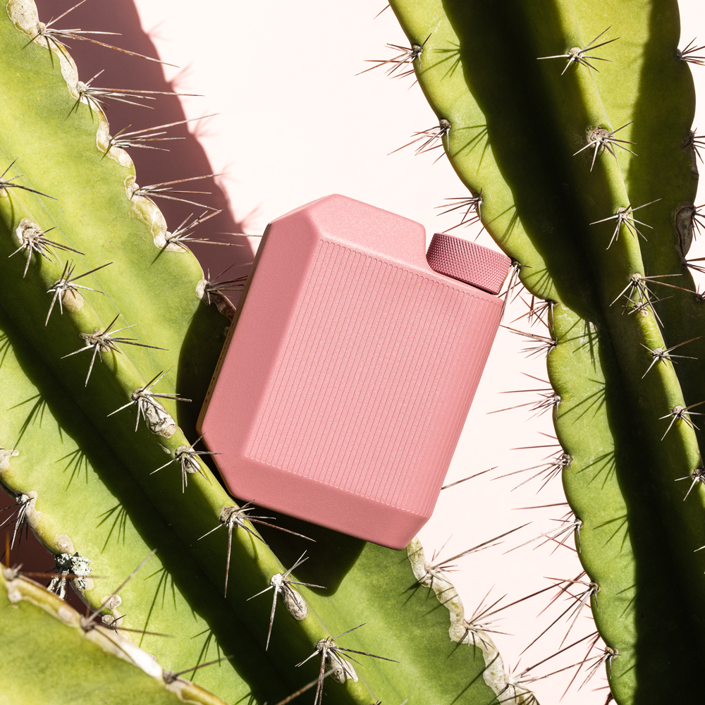 cool-flask-q0 6c7babc2d202--Flask-Lifestyle-7.png